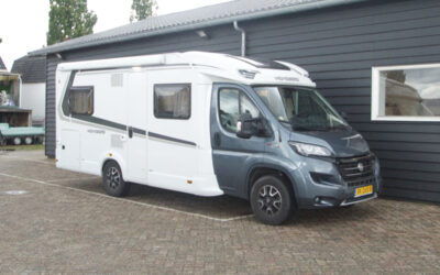 Weinsberg Caraloft halfintegraal camper met Frans bed
