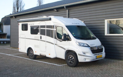 Sunlight V60 Adventure Edition compacte camper met dwars bed